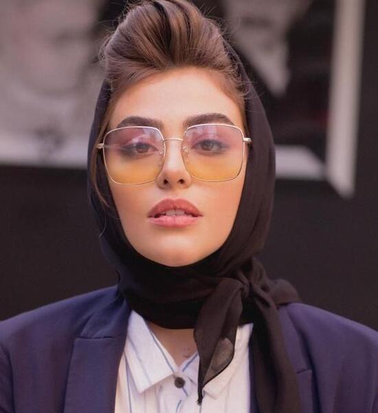 عکس لو رفته ریحانه پارسا در ترکیه