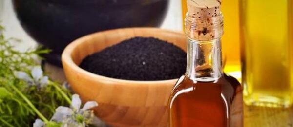 عکس روغن سیاه دانه