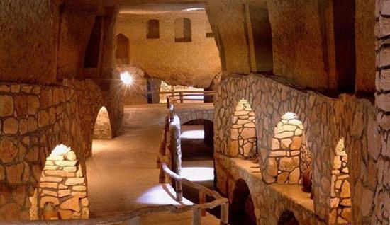 عکس شهر زیر زمینی