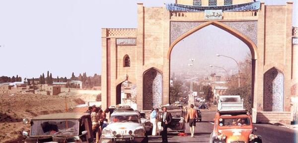 عکس قدیمی دروازه قران