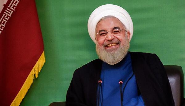 عکس خنده حسن روحانی