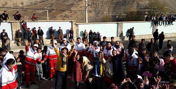 عکس مدرسه چم زرشک