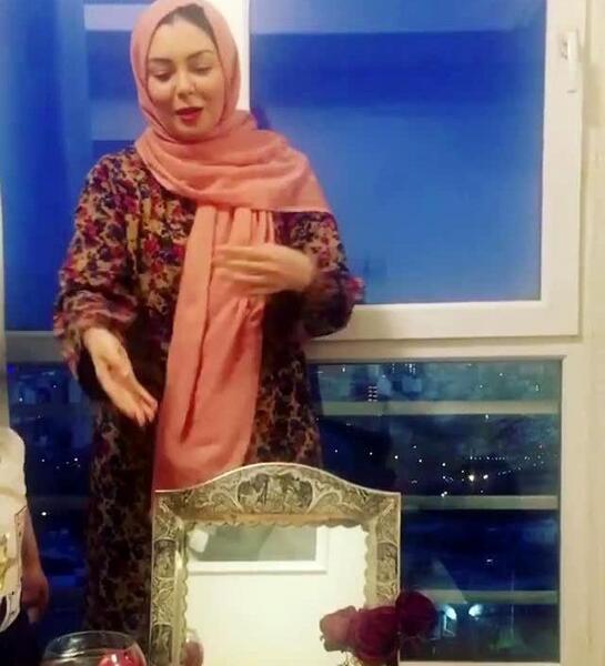 آخرین عکس آزاده نامداری و دخترش