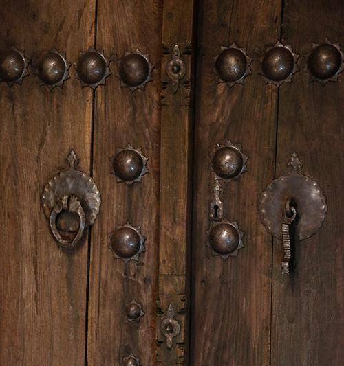 عکس درب چوبی قدیمی