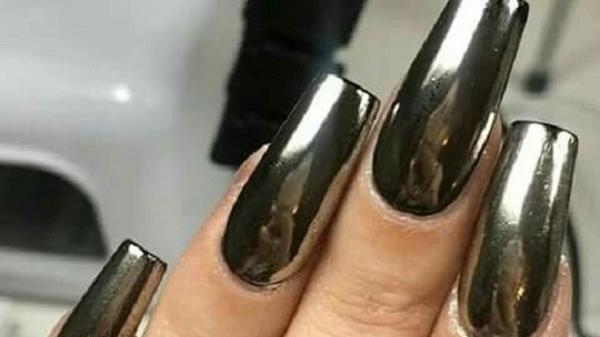 عکس کاشت ناخن آینه ای