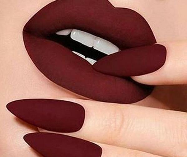 عکس لب رژلب