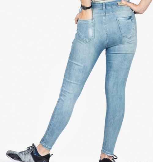 عکس شلوار جین روشن