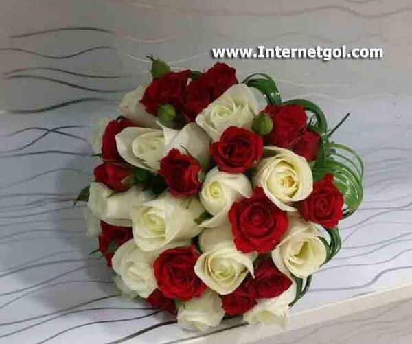 عکس دسته گل رز سفید و قرمز