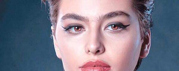 عکس لب زخمی ریحانه پارسا