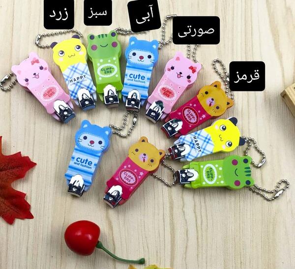 عکس ناخن گیر دخترانه