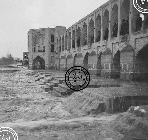عکس قدیمی پل خواجو
