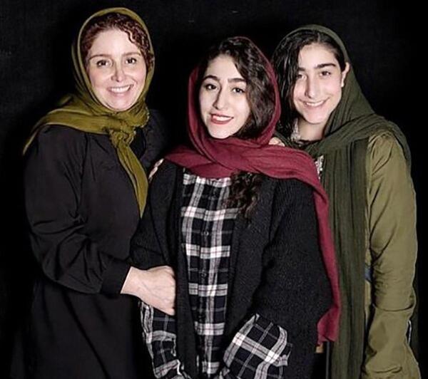 دانلود عکس ژاله پرسپولیسی