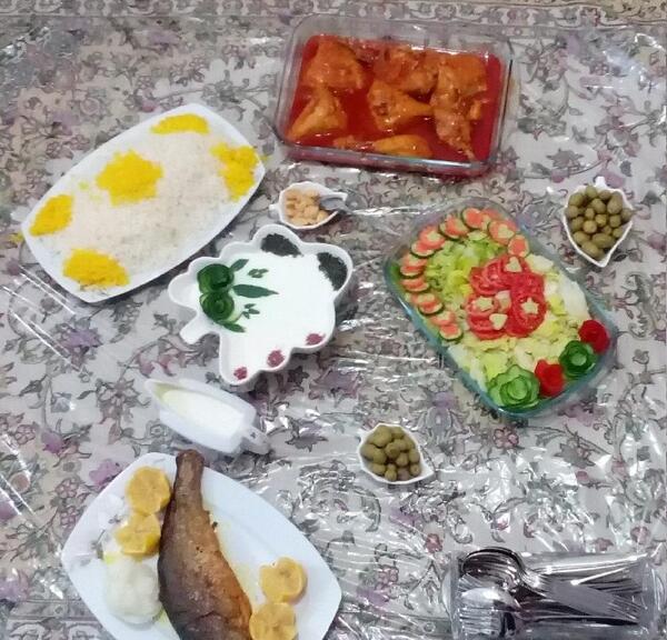 عکس سفره غذا ساده