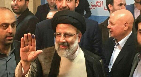 عکس ثبت نام رئیسی در انتخابات ریاست جمهوری