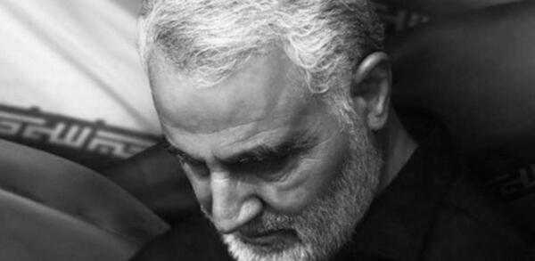 عکس سیاه و سفید از حاج قاسم سلیمانی