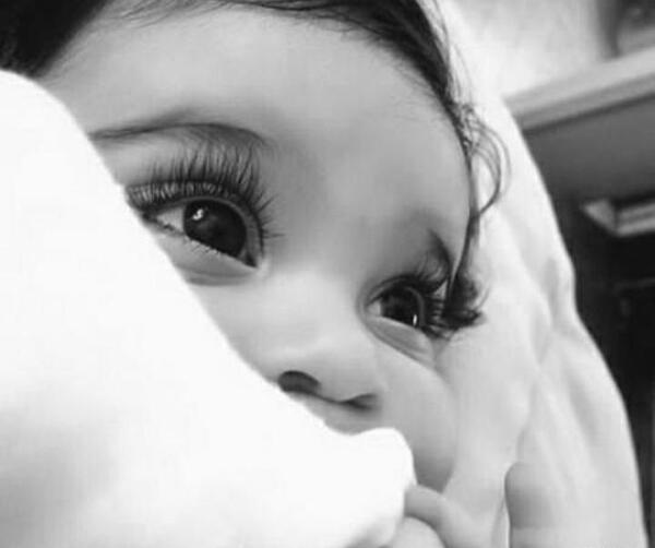 عکس سیاه سفید نی نی