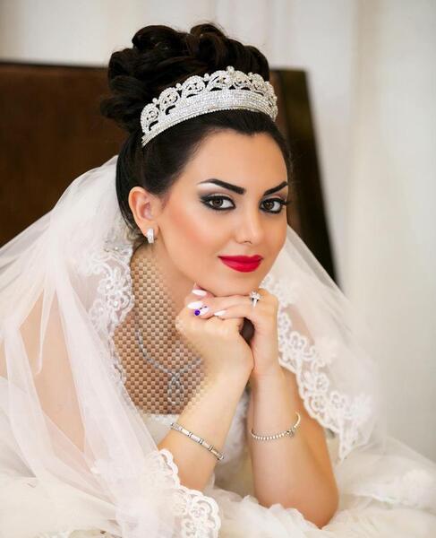 عکس عروس مو مشکی