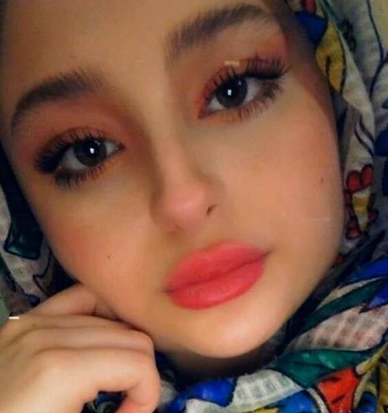 عکس سارا نیکا با چادر