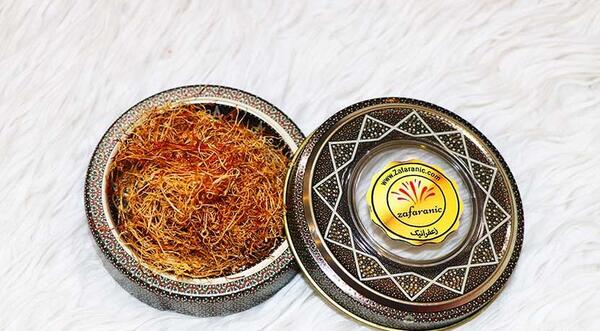 عکس ریشه زعفران