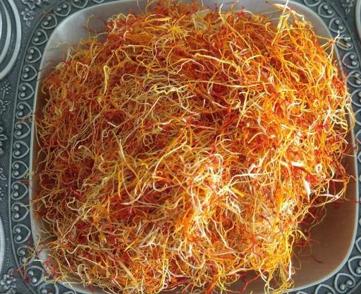 عکس ریشه زعفران