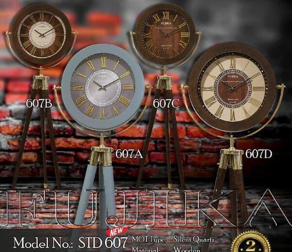 عکس ساعت سه پایه