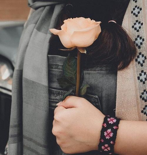 عکس رمانتیک دخترانه برای پروفایل