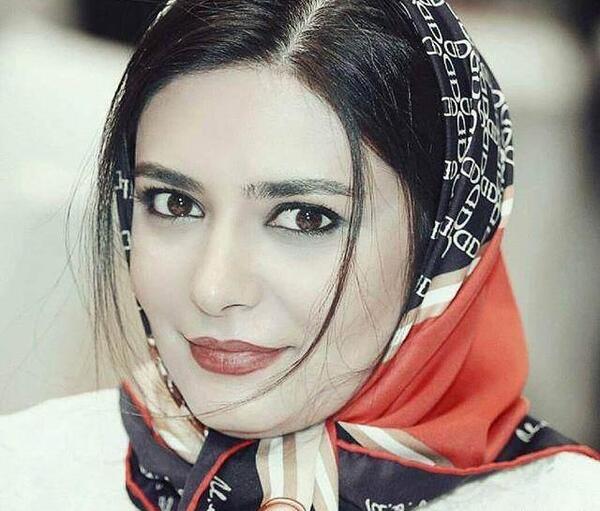 عکس بازیگر لیندا کیانی