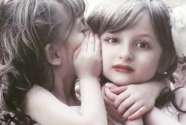 عکس سارا و نیکا در فیلم دوباره زندگی