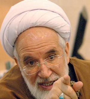 عکس پشت صحنه مناظره احمدی نژاد و کروبی