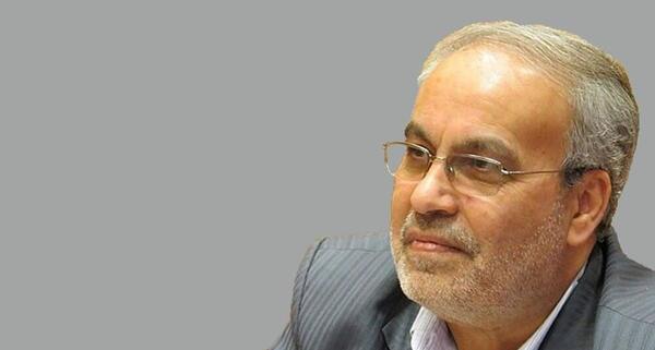 عکس پشت صحنه مناظره احمدی نژاد و کروبی