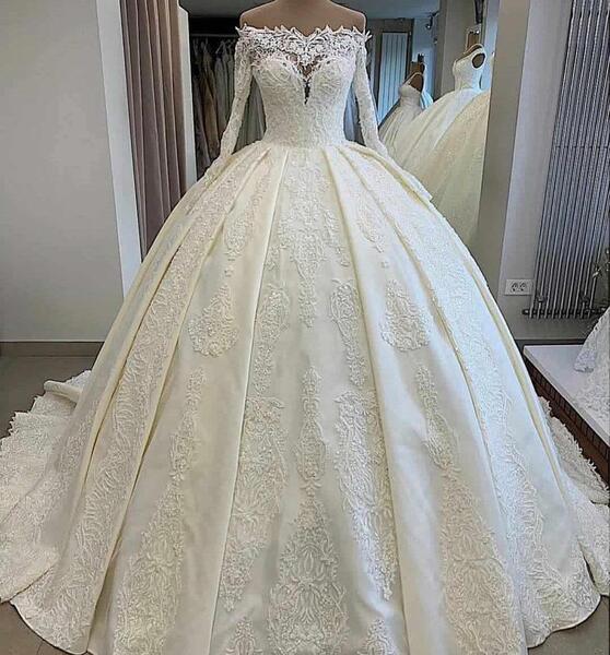 عکس لباس عروس یقه بسته
