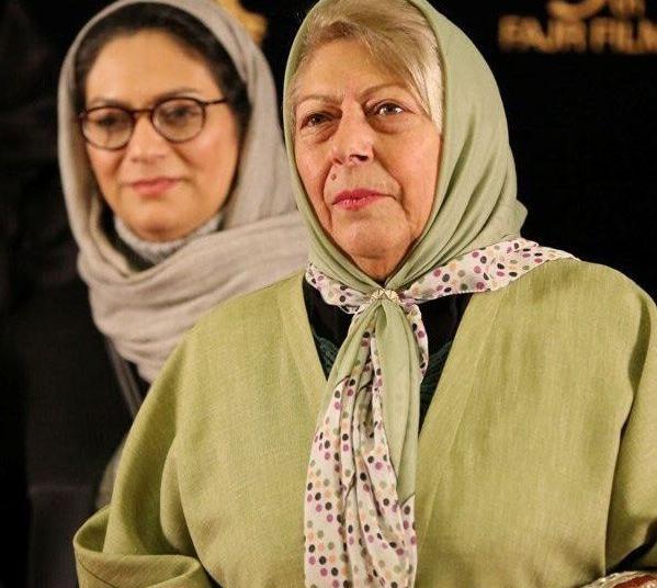 عکس ثریا قاسمی در پس از باران