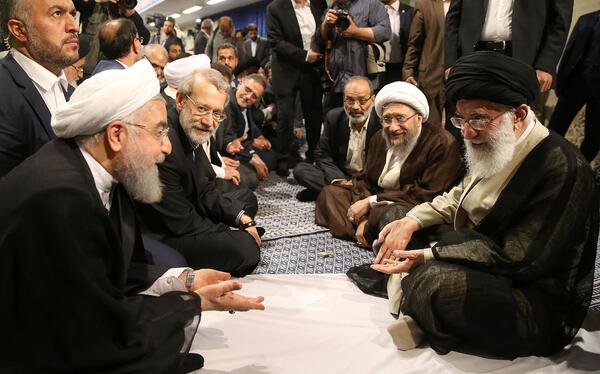 عکس رئیسی و خامنه ای