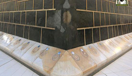 عکس شکاف خانه خدا