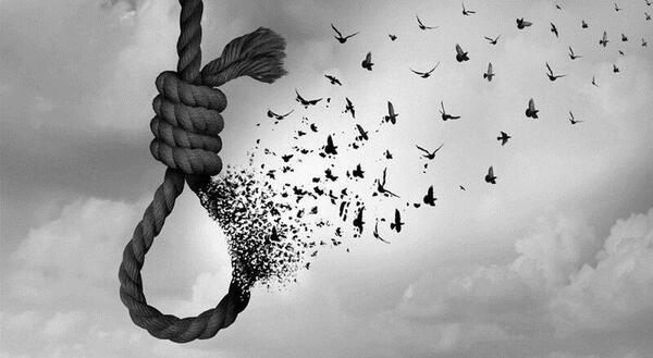 عکس دختر تنها در حال خودکشی