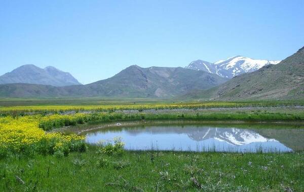عکس سفید آب لار