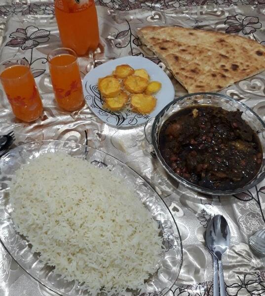 عکس قورمه سبزی با ته دیگ