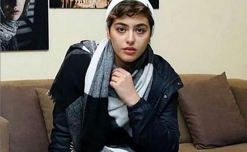 عکس ریحانه پارسا در آغوش همسرش