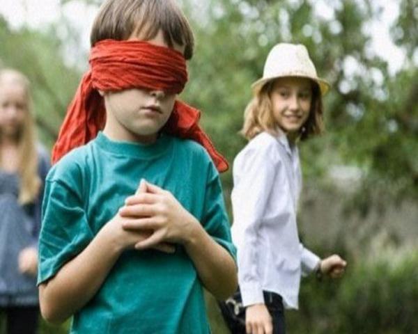 عکس بازی چشم ها