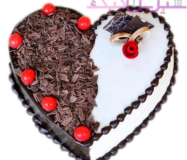 عکس کیک قلب قرمز