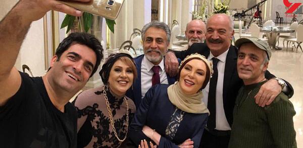 عکس پشت صحنه ذره بین