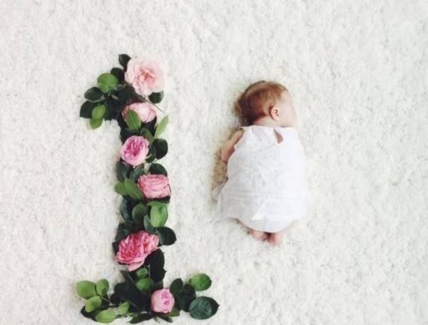 مدل عکس گرفتن یک ماهگی نوزاد