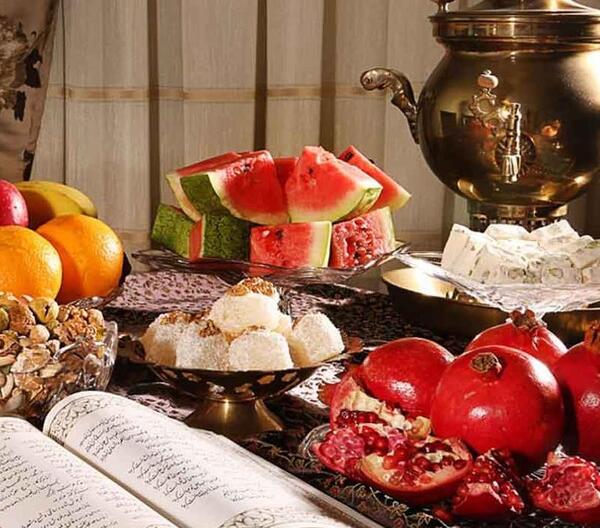 ژست عکس یلدا