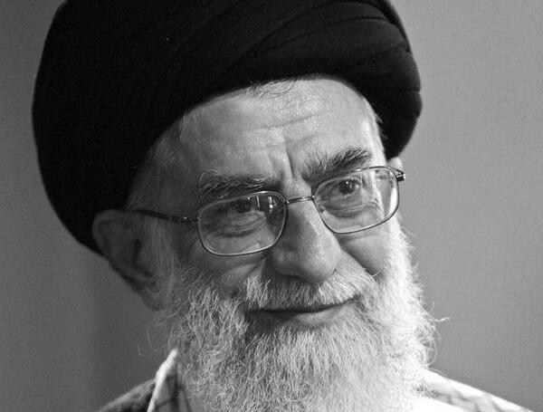 عکس سفید رهبری
