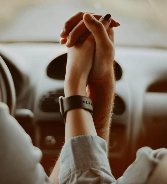 عکس دست عاشقانه بدون متن فیک