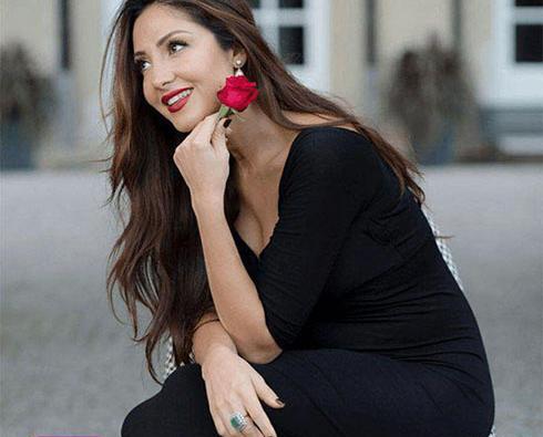 عکس عروسی دلنیا رزازی