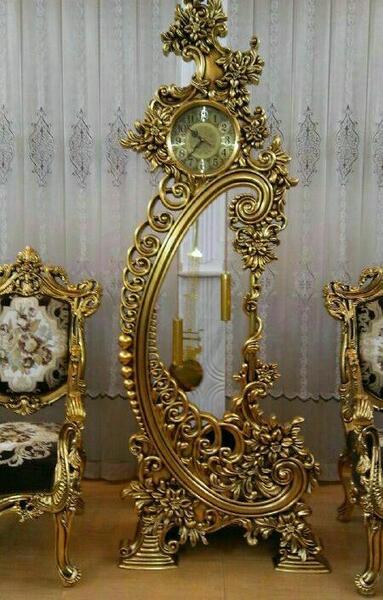 عکس ساعت چوبی ایستاده