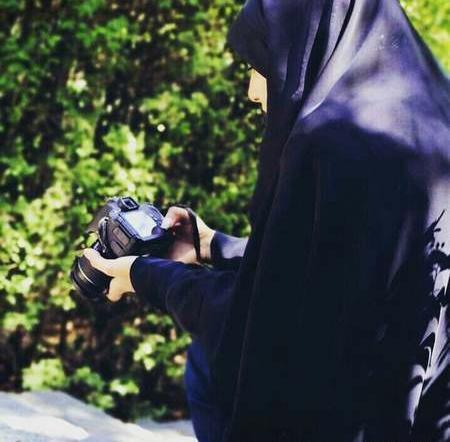 عکس پروفایل دختر چادری با دوربین عکاسی