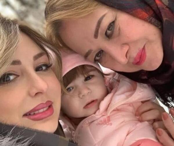 عکس مادر نیوشا ضیغمی