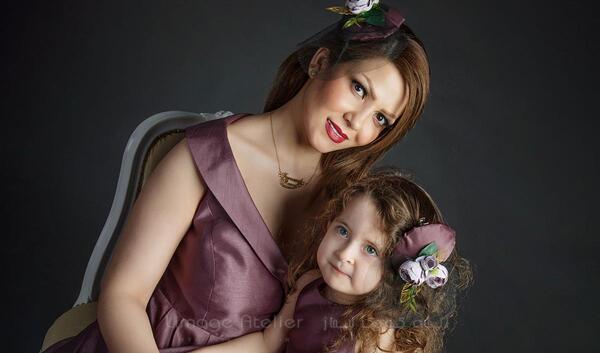 عکس مادر دختری آتلیه